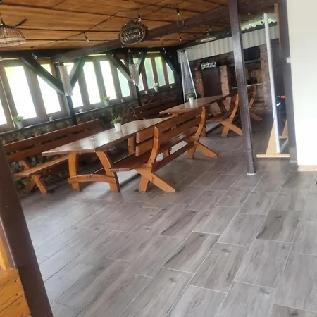 W Dolinie בית הארחה ג'יאלדובו