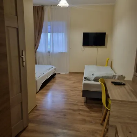 W Dolinie * ג'יאלדובו